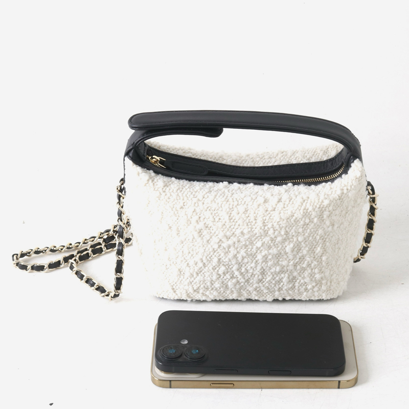 Leather Classic Mini Hobos Bag - đánh giá và giá Interior Design Women